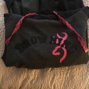 XL women’s browning sweatshirt